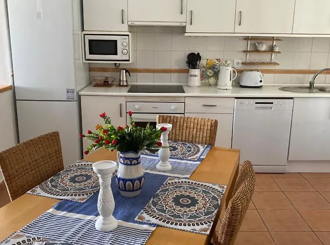 Tejita By The Pool, 2min Walk To Sea Apartment *